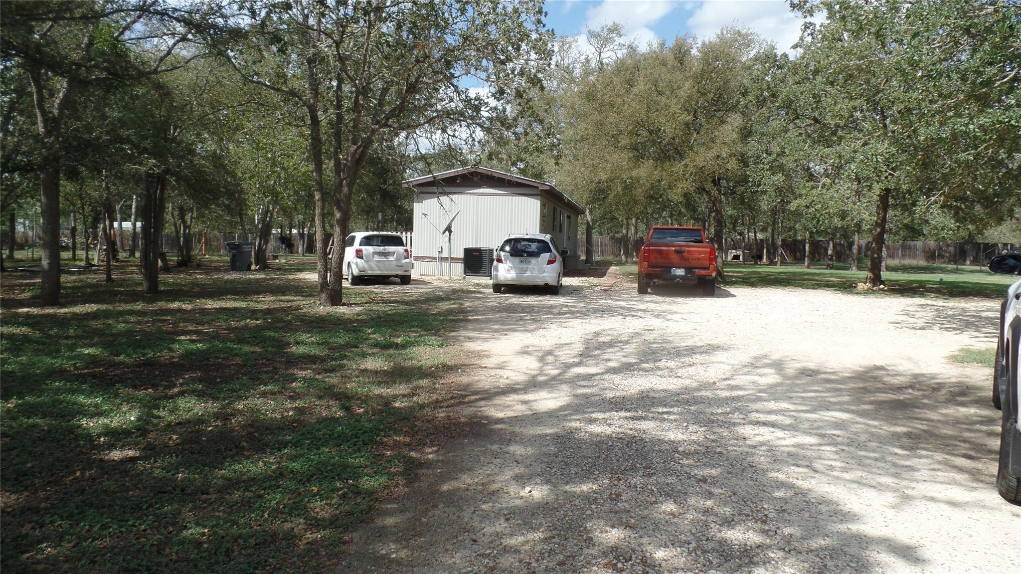 150 Mandy Ln Property Photo 8