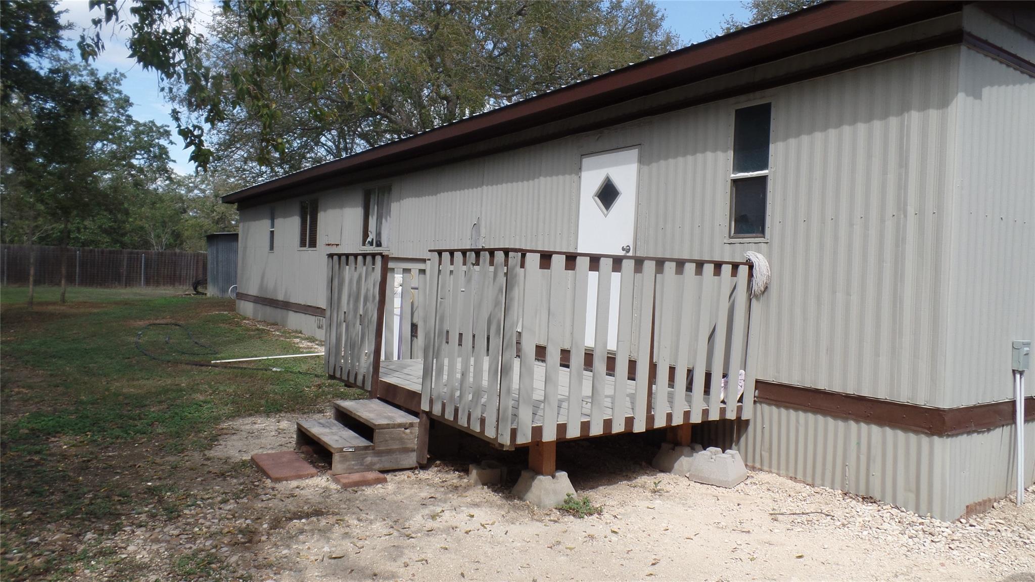 150 Mandy Ln Property Photo 20