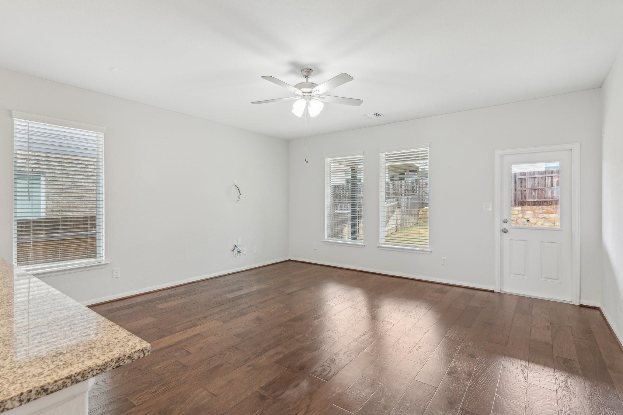 727 Cherrystone Loop Property Photo 10