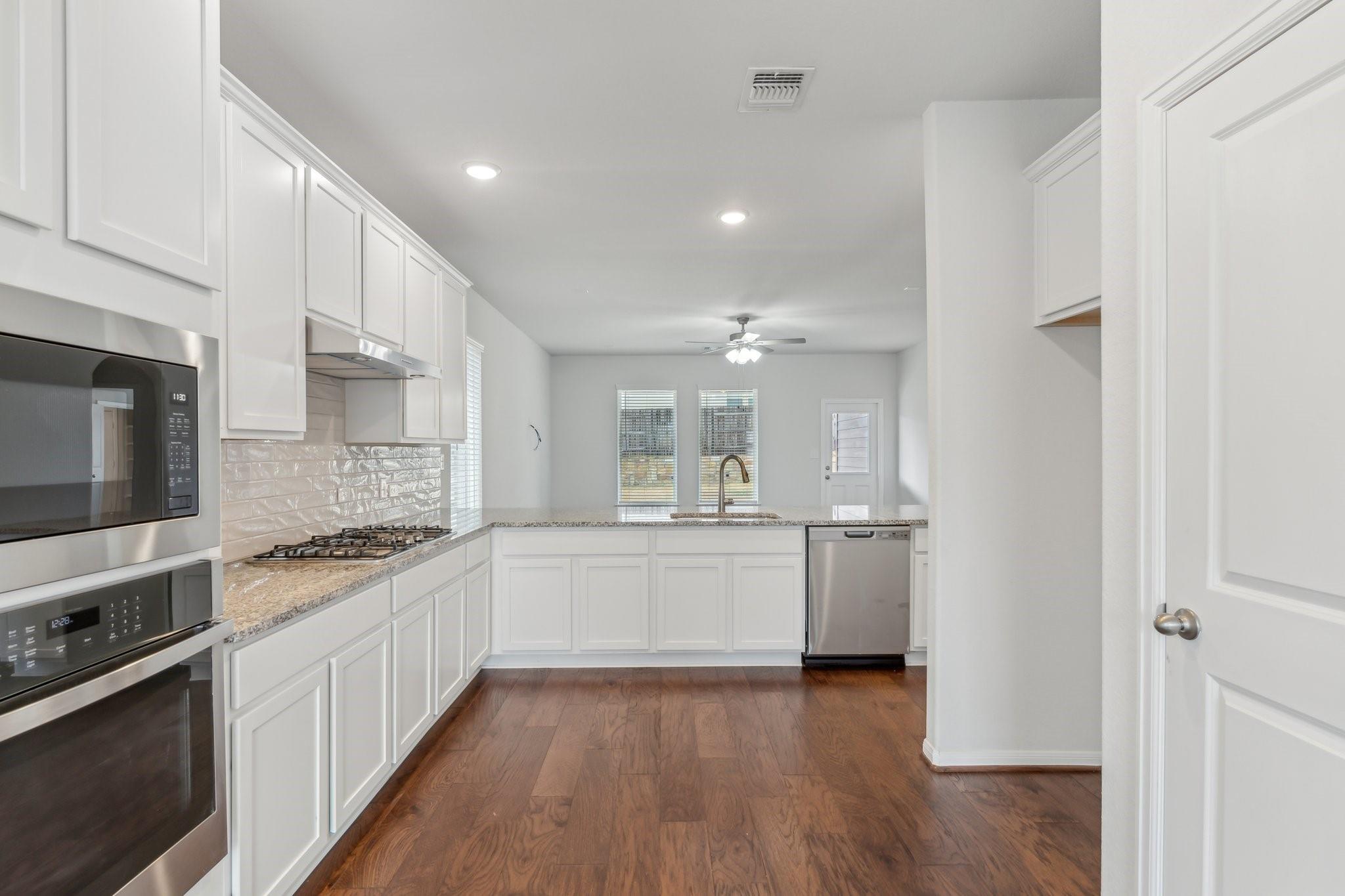 727 Cherrystone Loop Property Photo 13