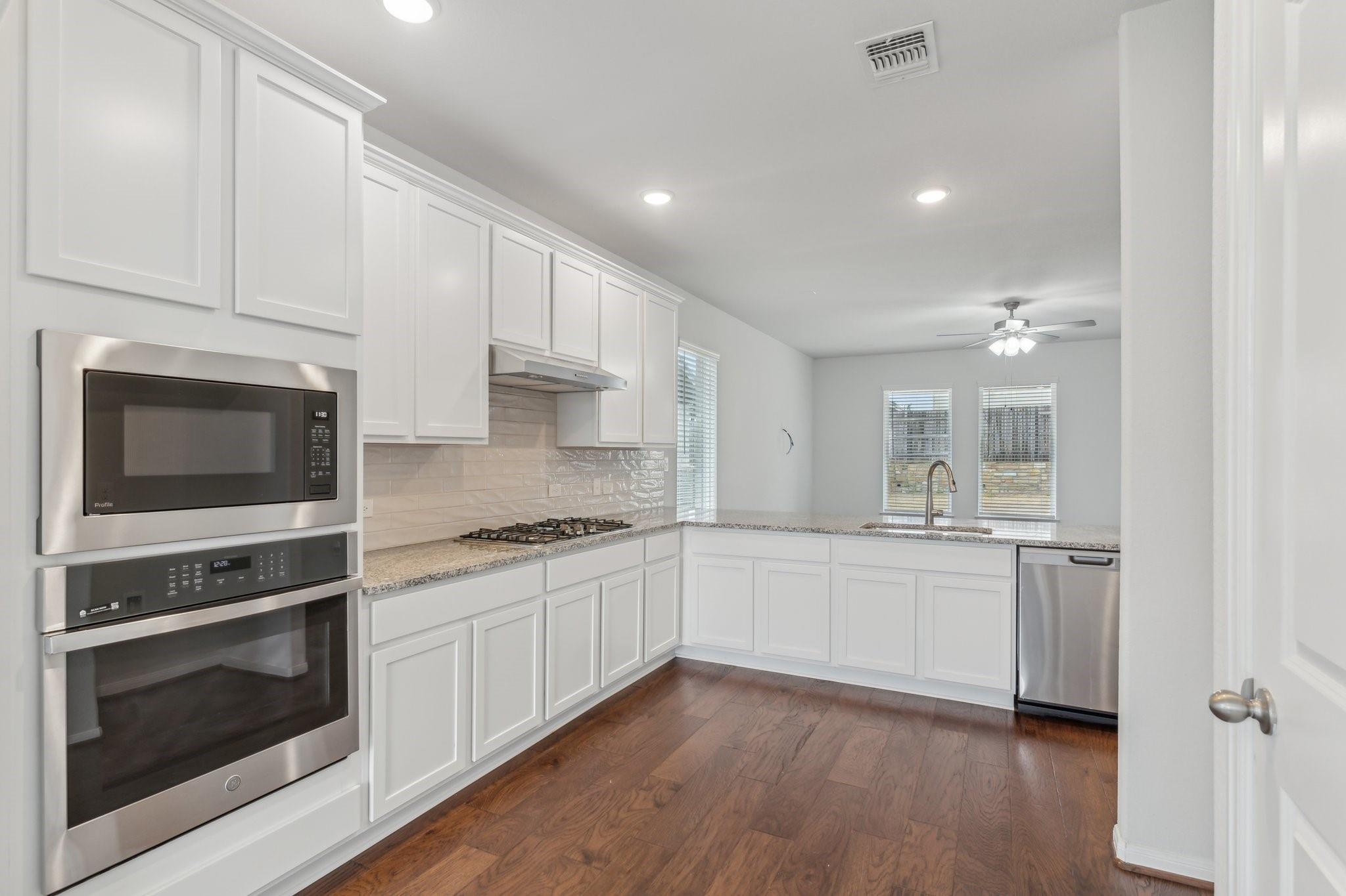 727 Cherrystone Loop Property Photo 15