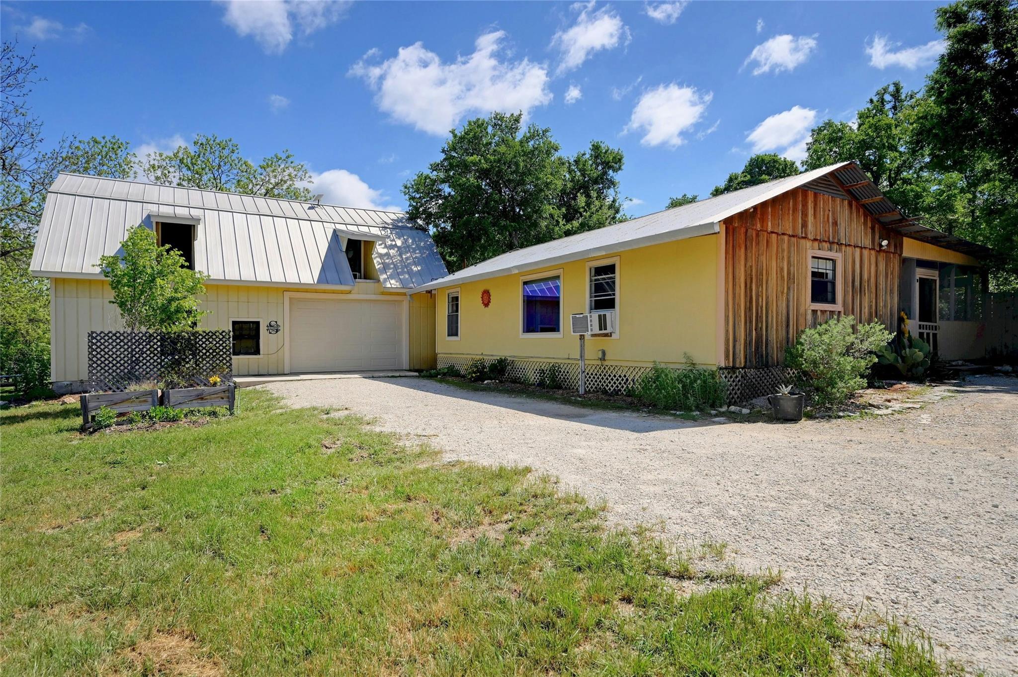 A0001 Survey 24 H Eggleston Real Estate Listings Main Image