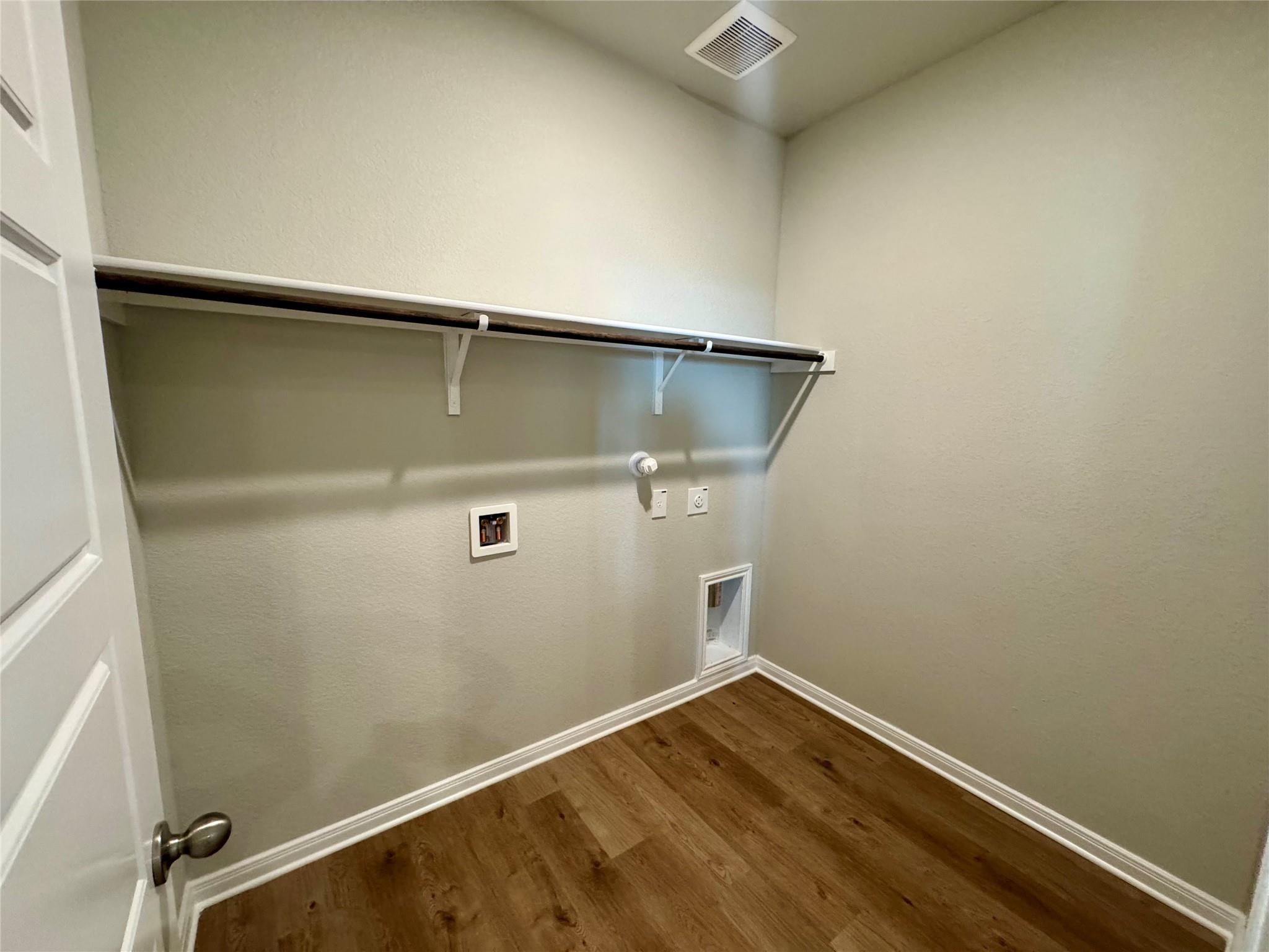 801 Staglin St #a Property Photo 14