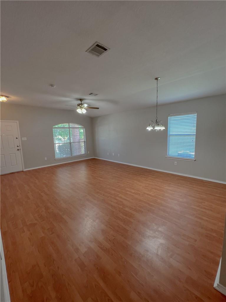 325 Altamont St Property Photo 5