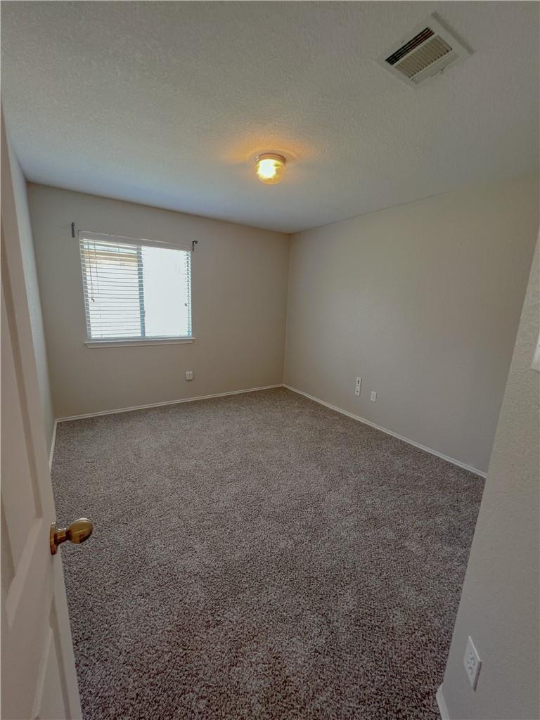 325 Altamont St Property Photo 8