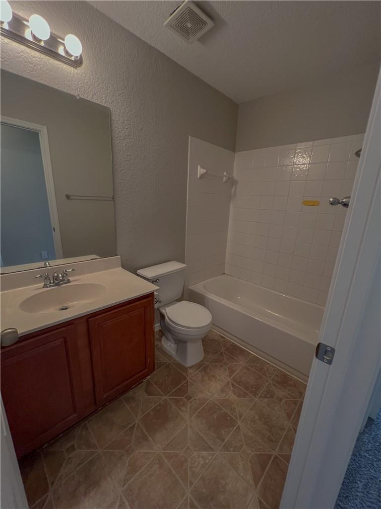 325 Altamont St Property Photo 12