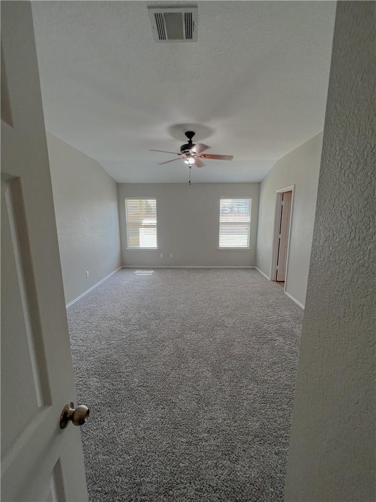 325 Altamont St Property Photo 13