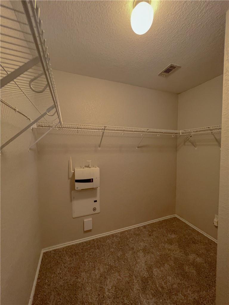 325 Altamont St Property Photo 18