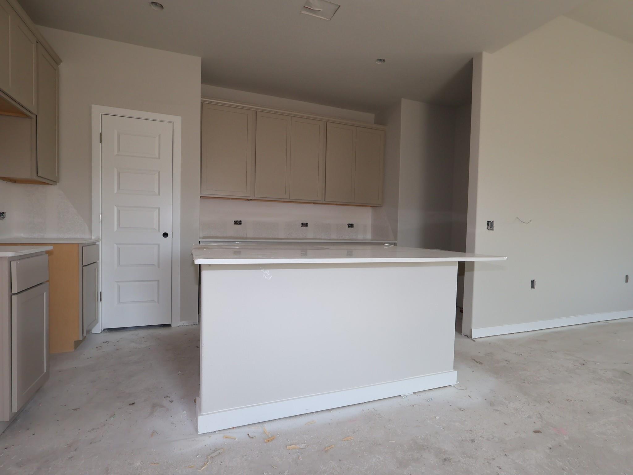 7432 Pullman Cv Property Photo 2