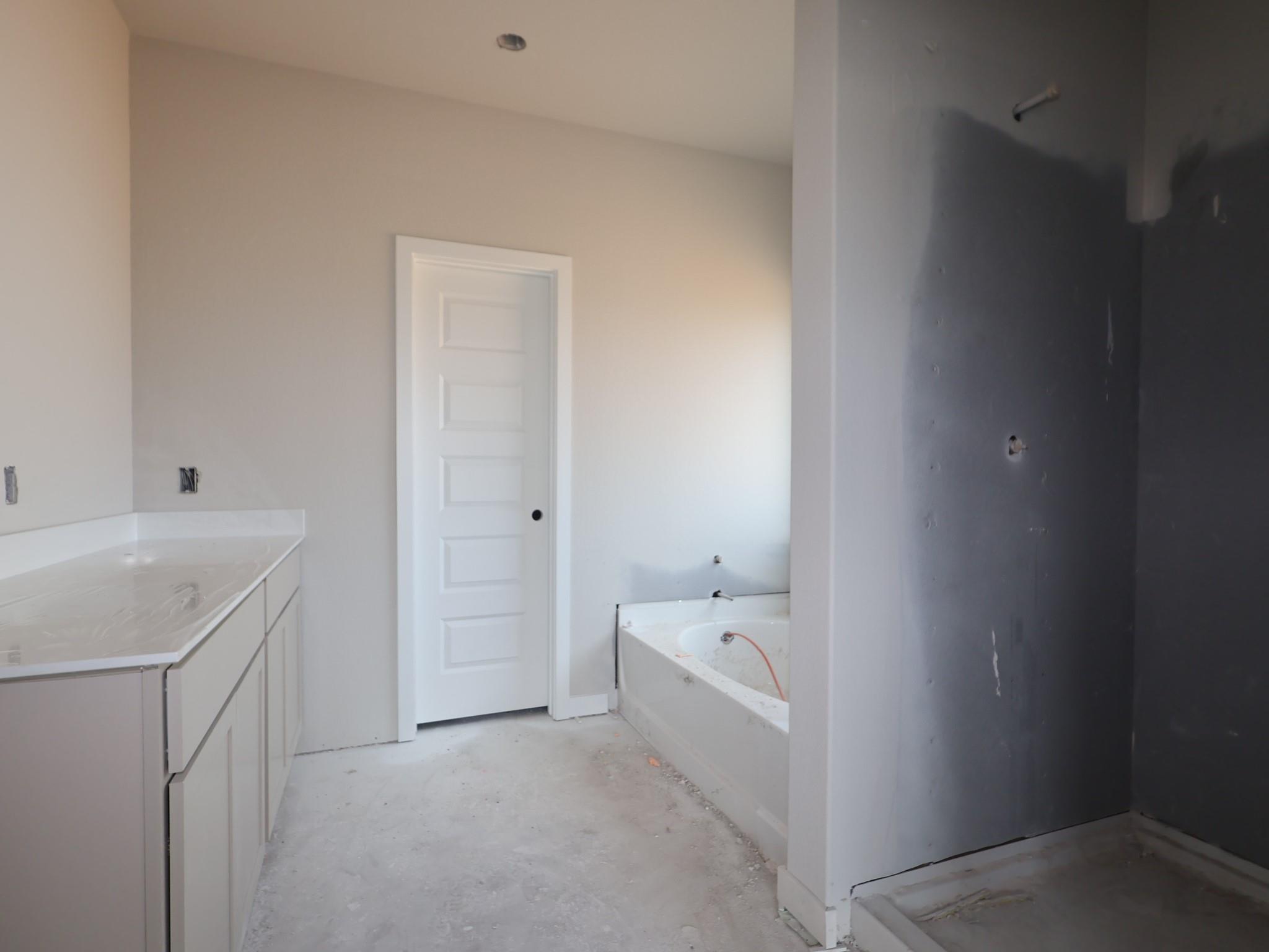 7432 Pullman Cv Property Photo 9