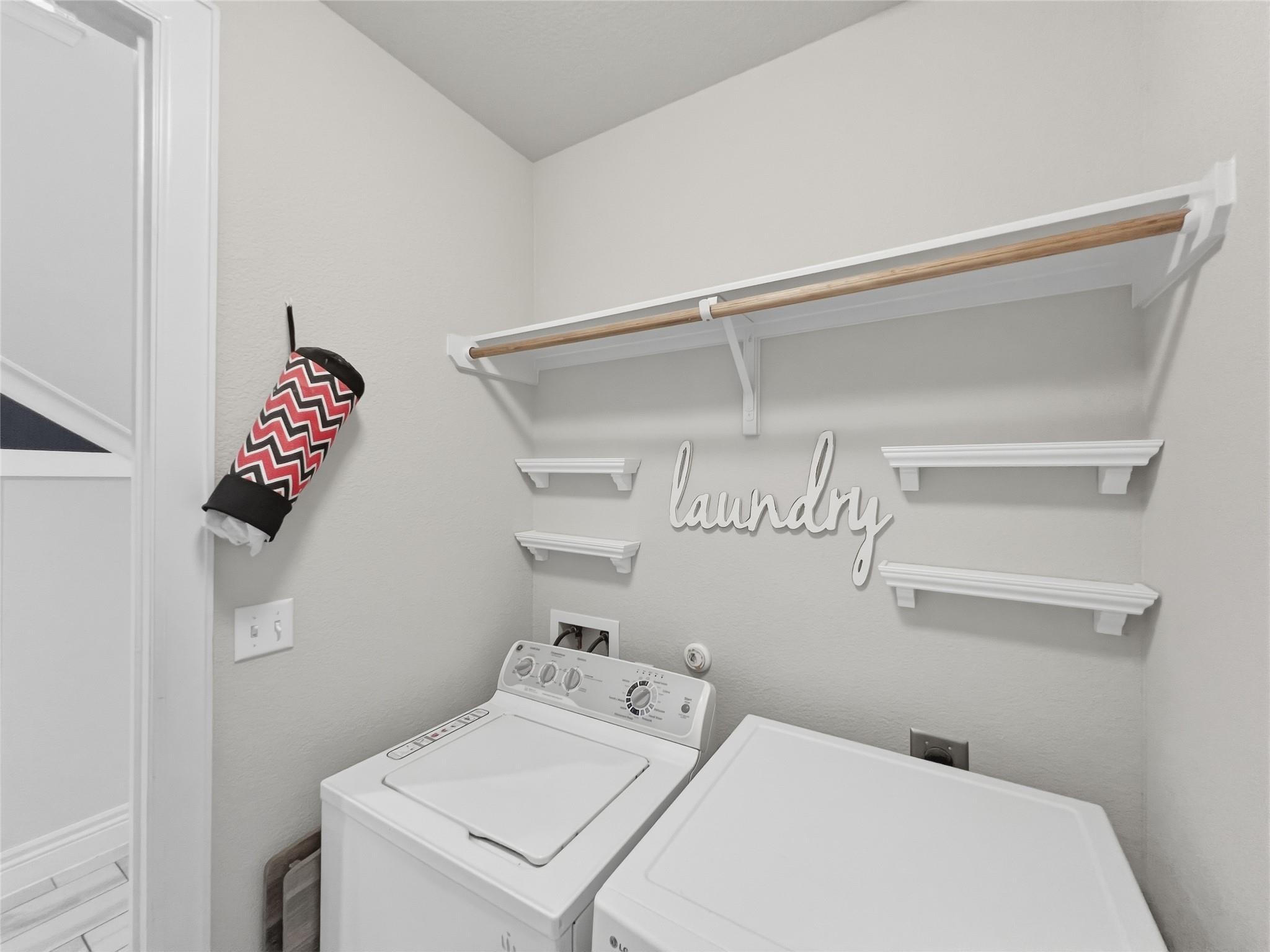 309 Gaida Loop Property Photo 10