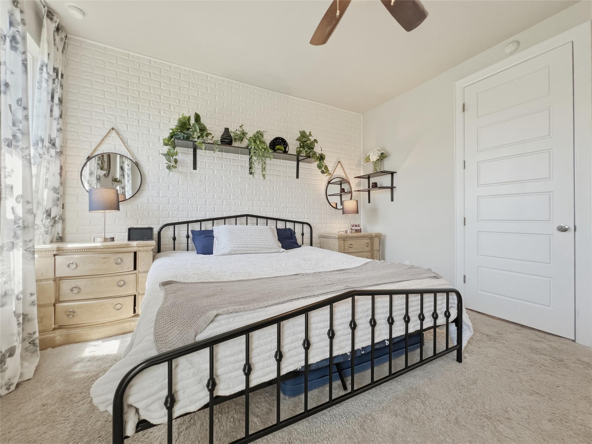 309 Gaida Loop Property Photo 12