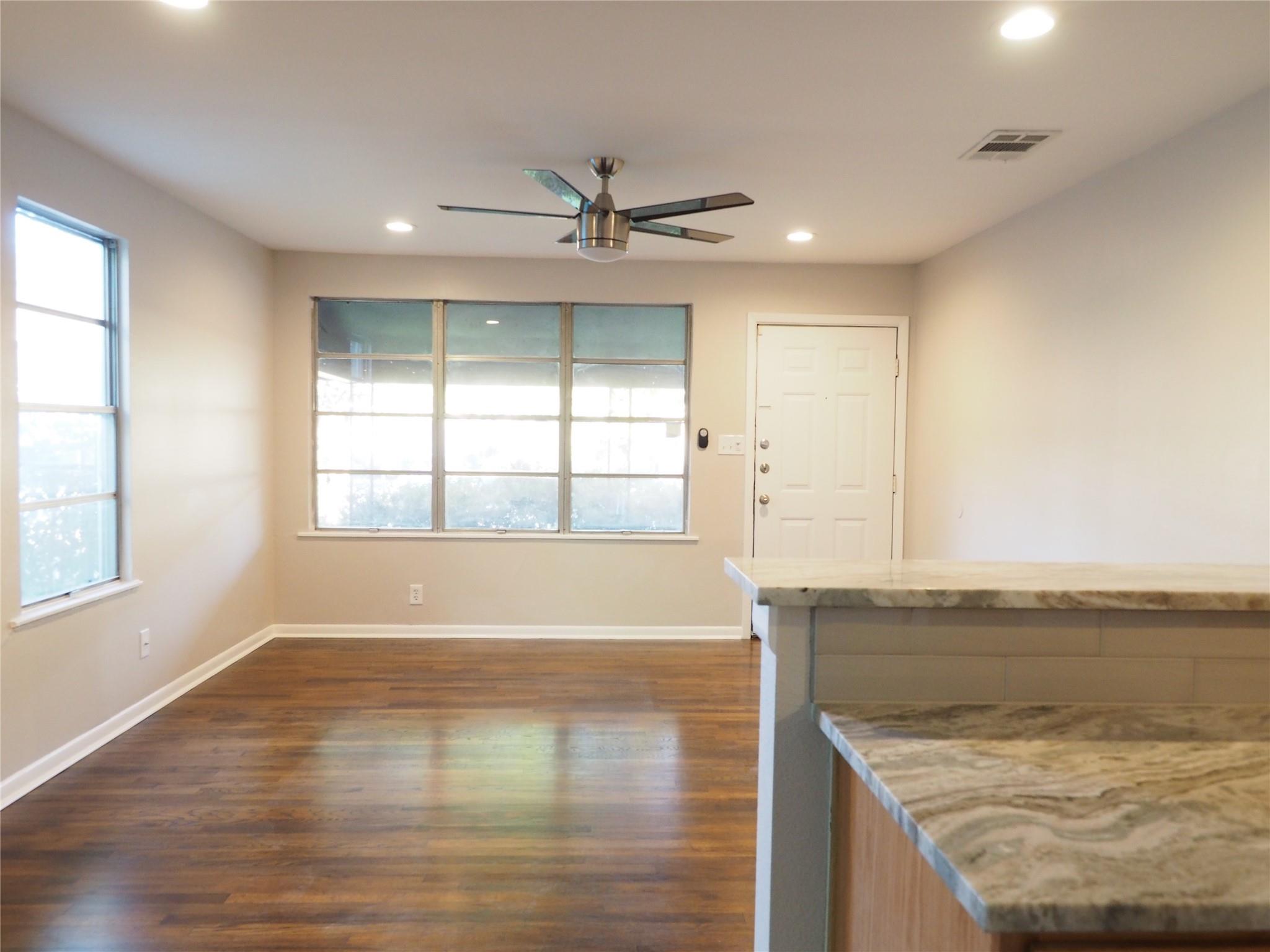 4508 Bennett Ave #a Property Photo 2
