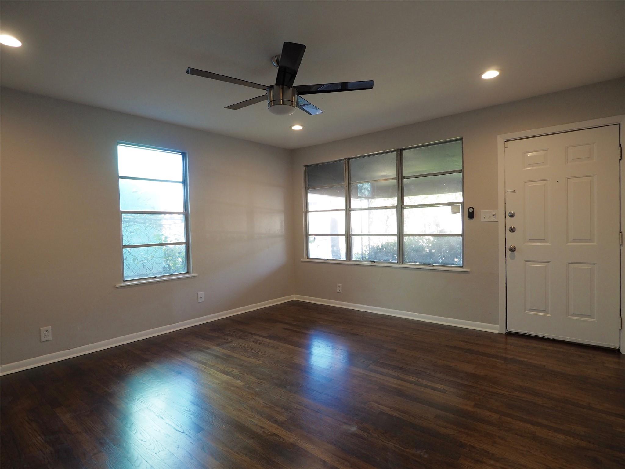 4508 Bennett Ave #a Property Photo 3