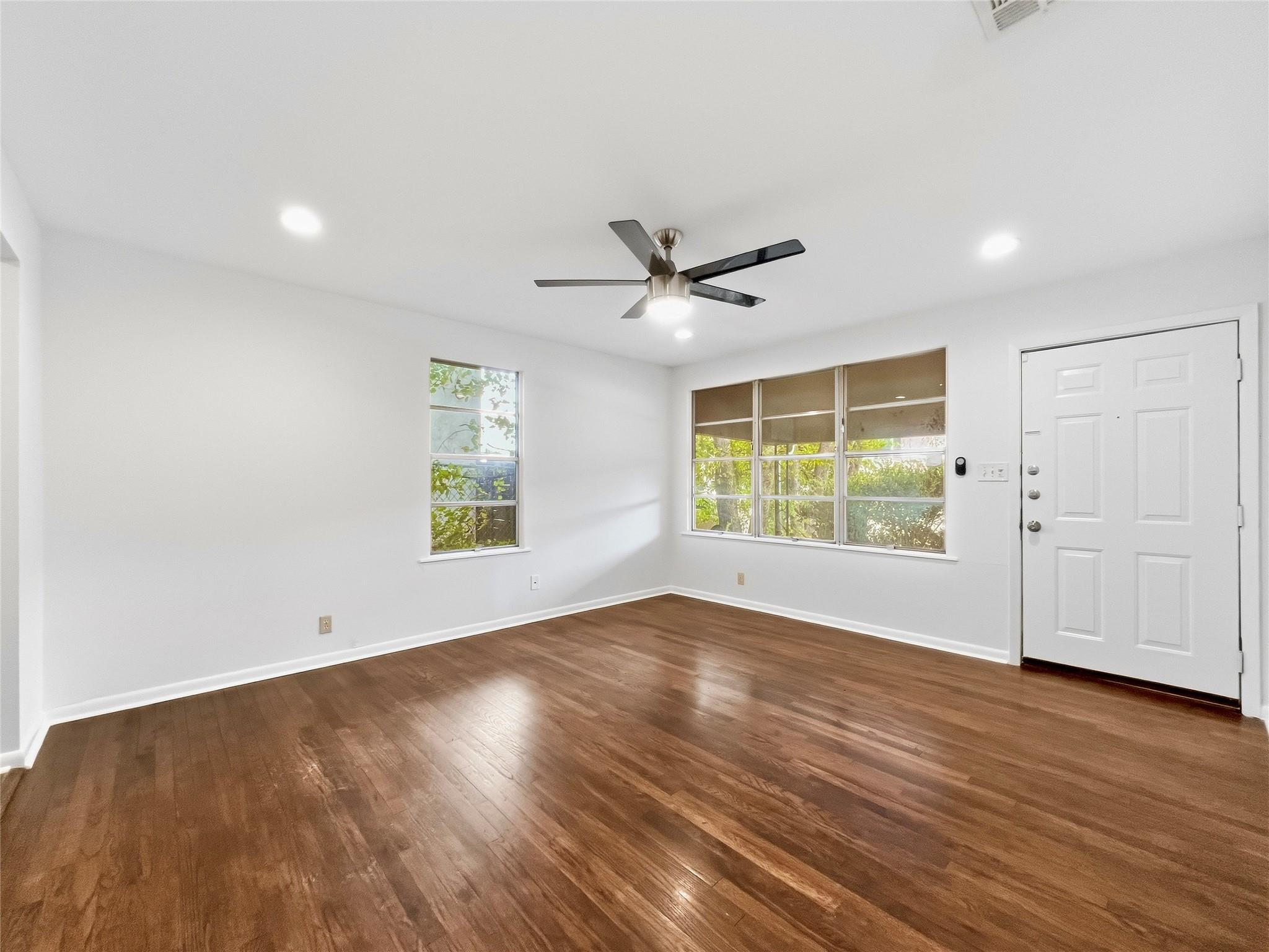 4508 Bennett Ave #a Property Photo 3