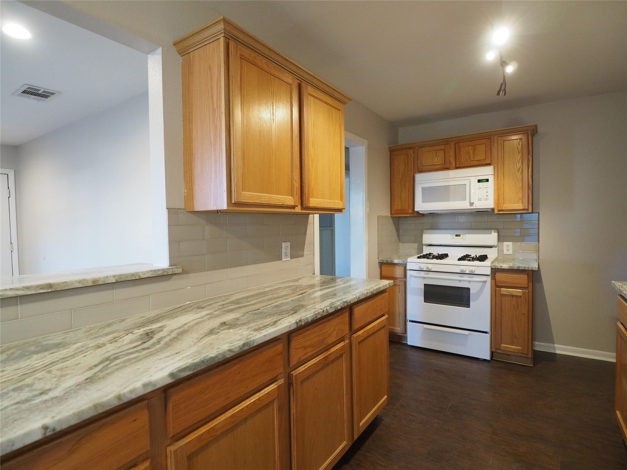 4508 Bennett Ave #a Property Photo 5