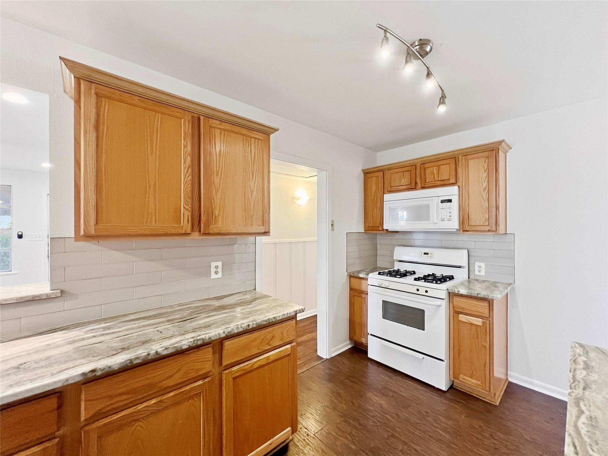 4508 Bennett Ave #a Property Photo 8