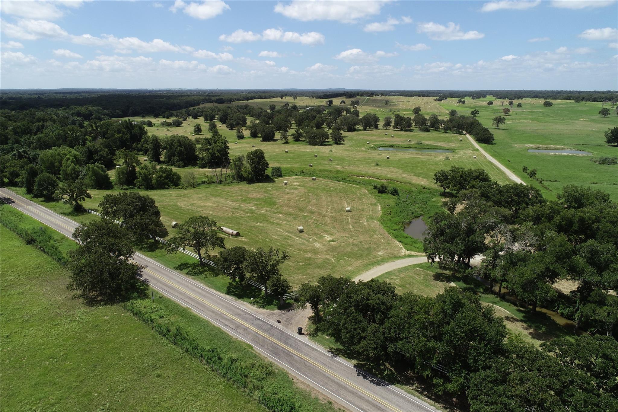 3083129 Property Photo 2