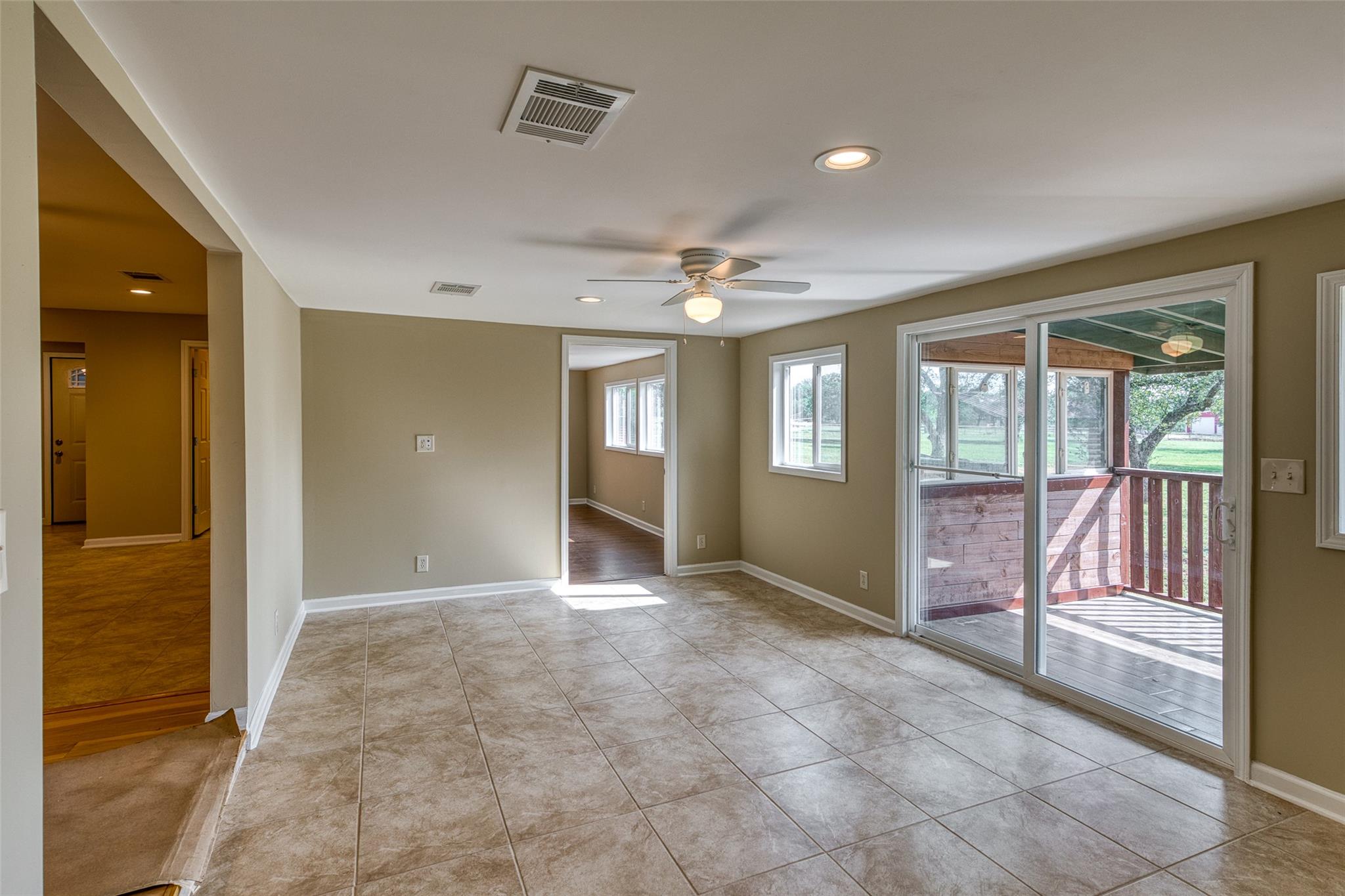 1503 Roselea Dr Property Photo 15