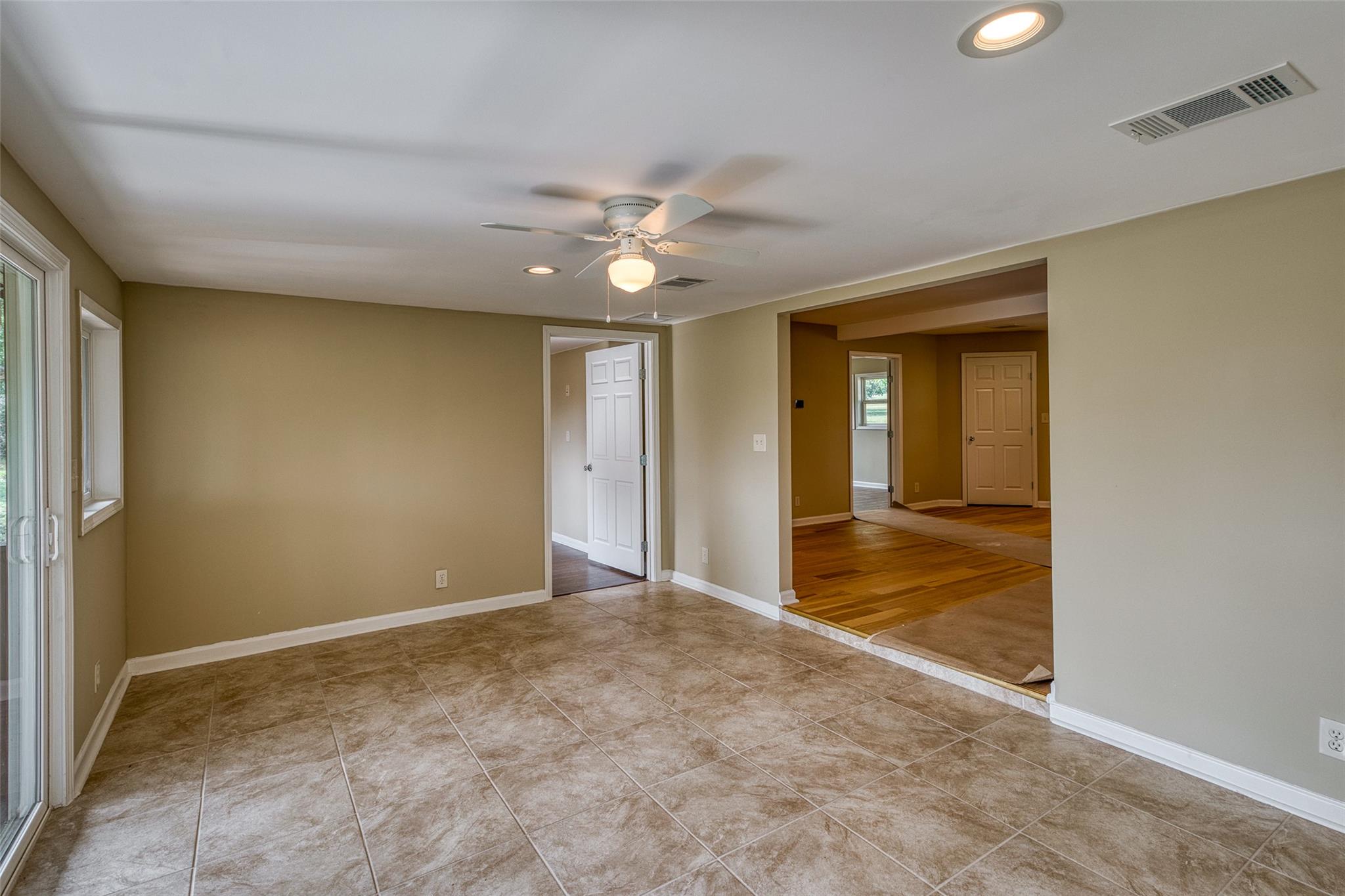 1503 Roselea Dr Property Photo 16