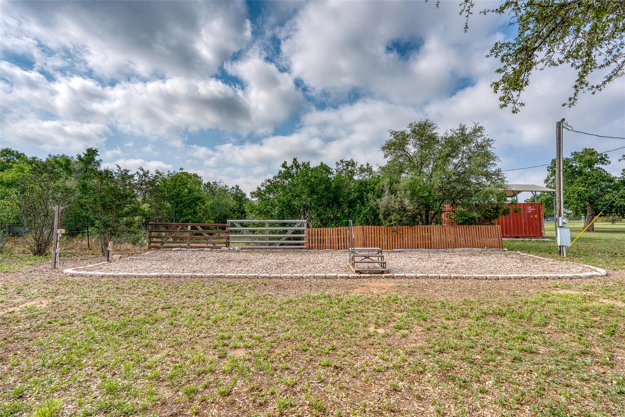 1503 Roselea Dr Property Photo 23