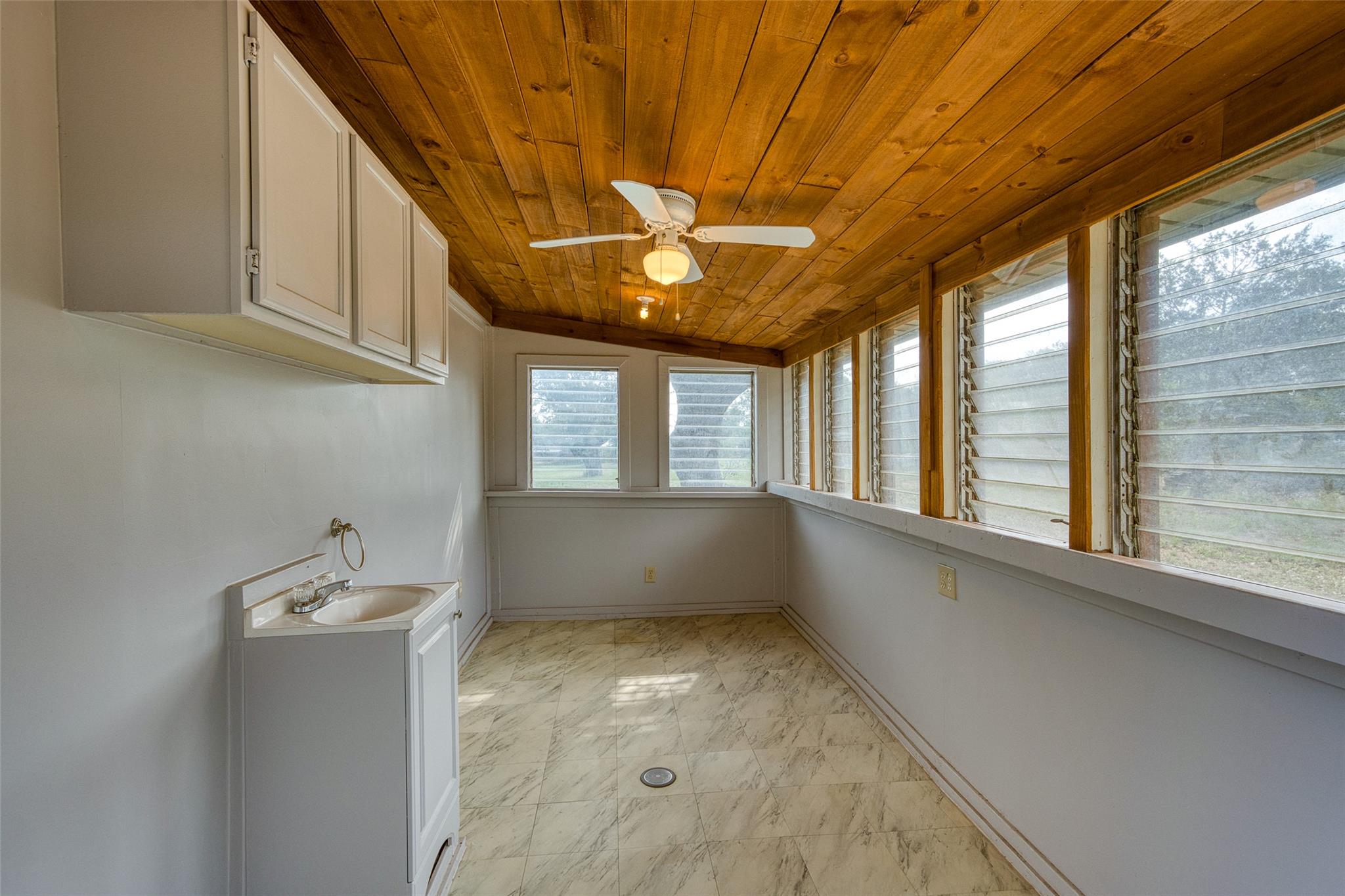 1503 Roselea Dr Property Photo 25