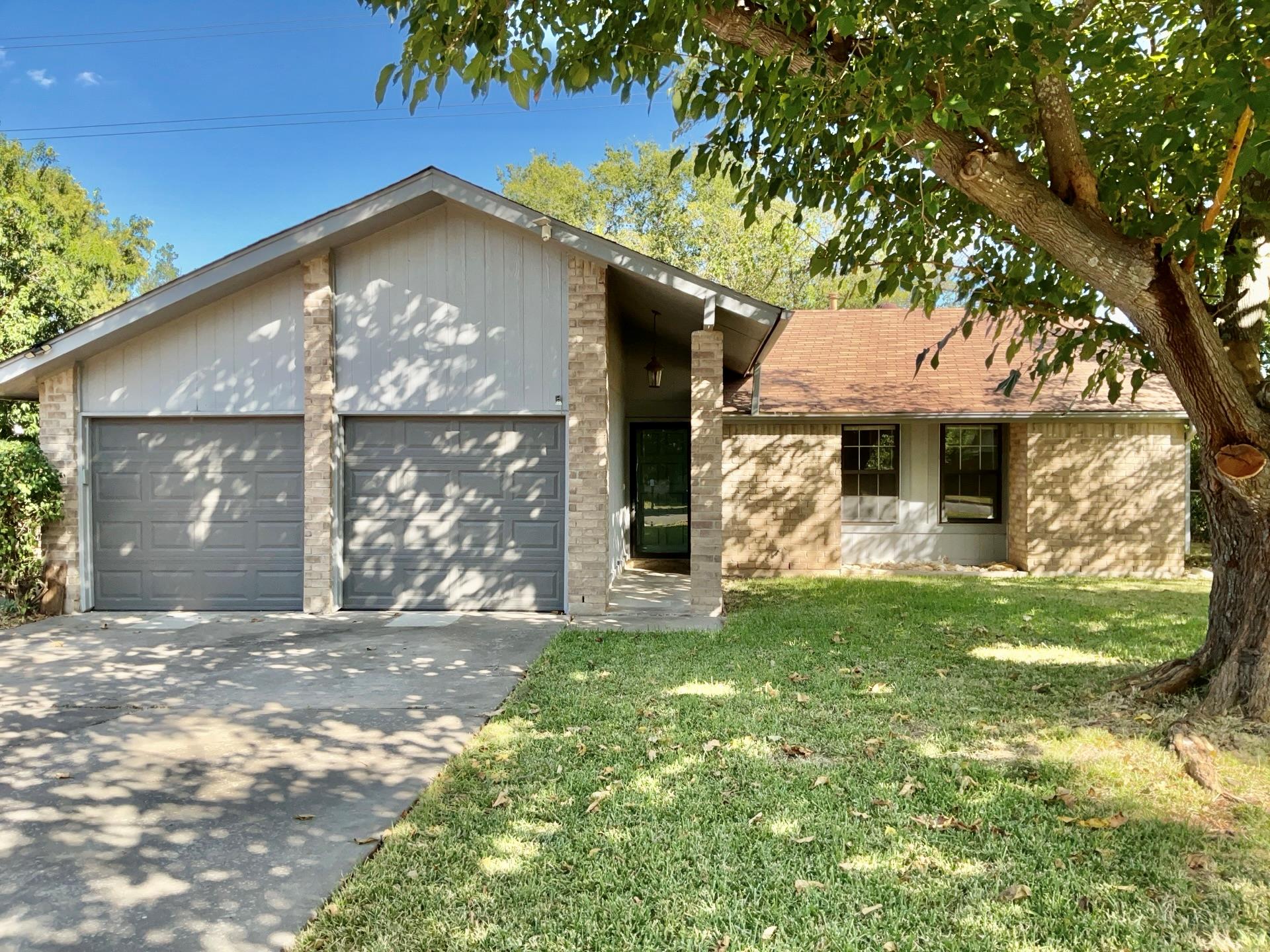 408 E Central Dr Property Photo 1
