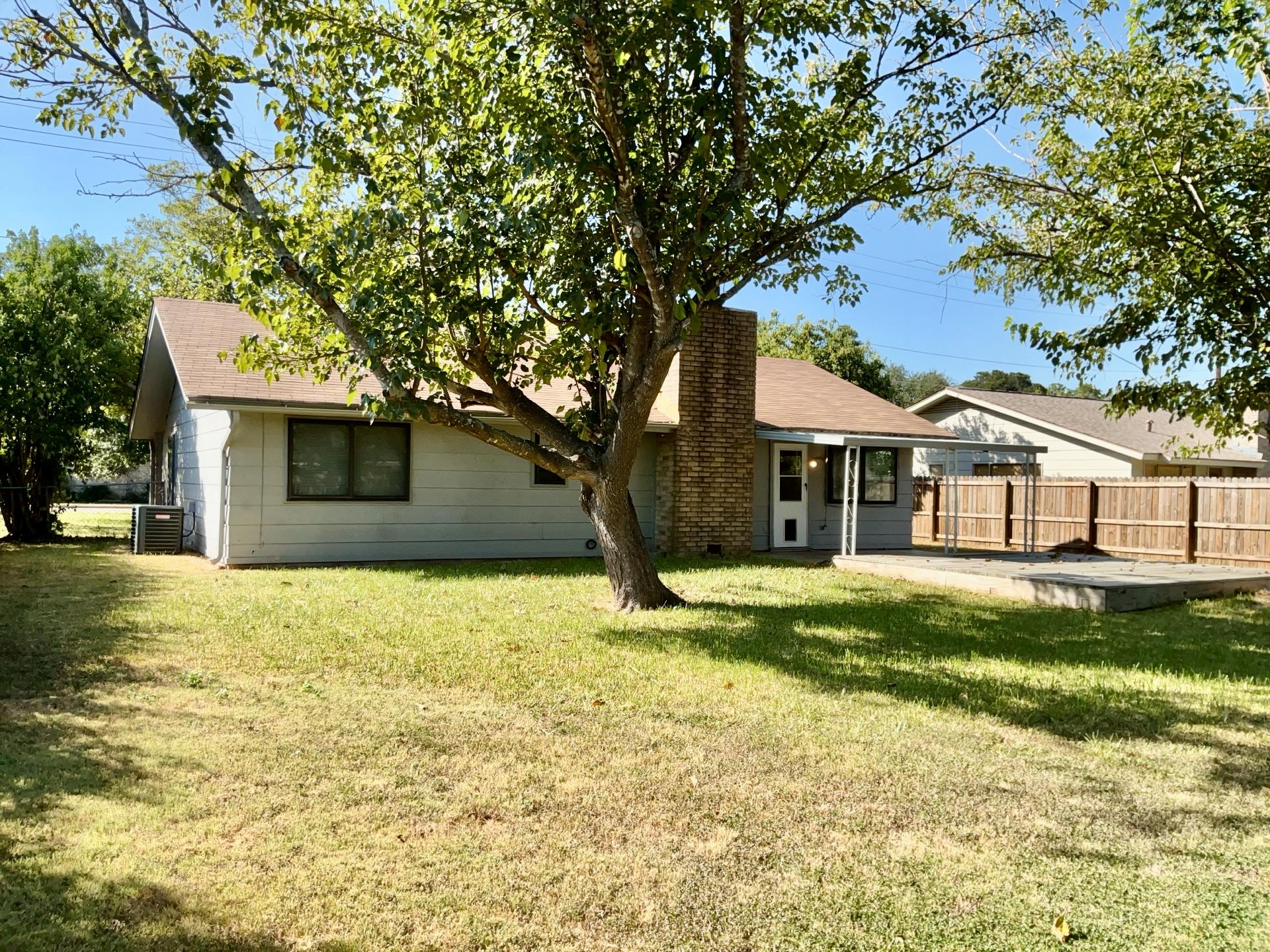 408 E Central Dr Property Photo 24