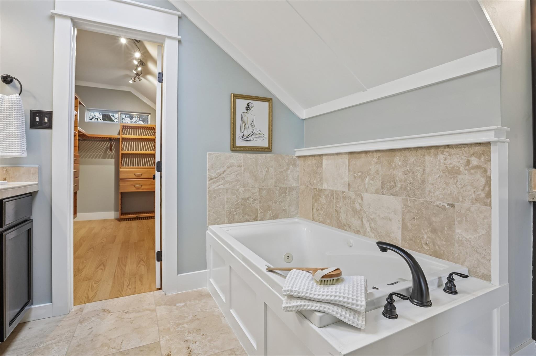 12500 Turkey Ridge Ct Property Photo 24