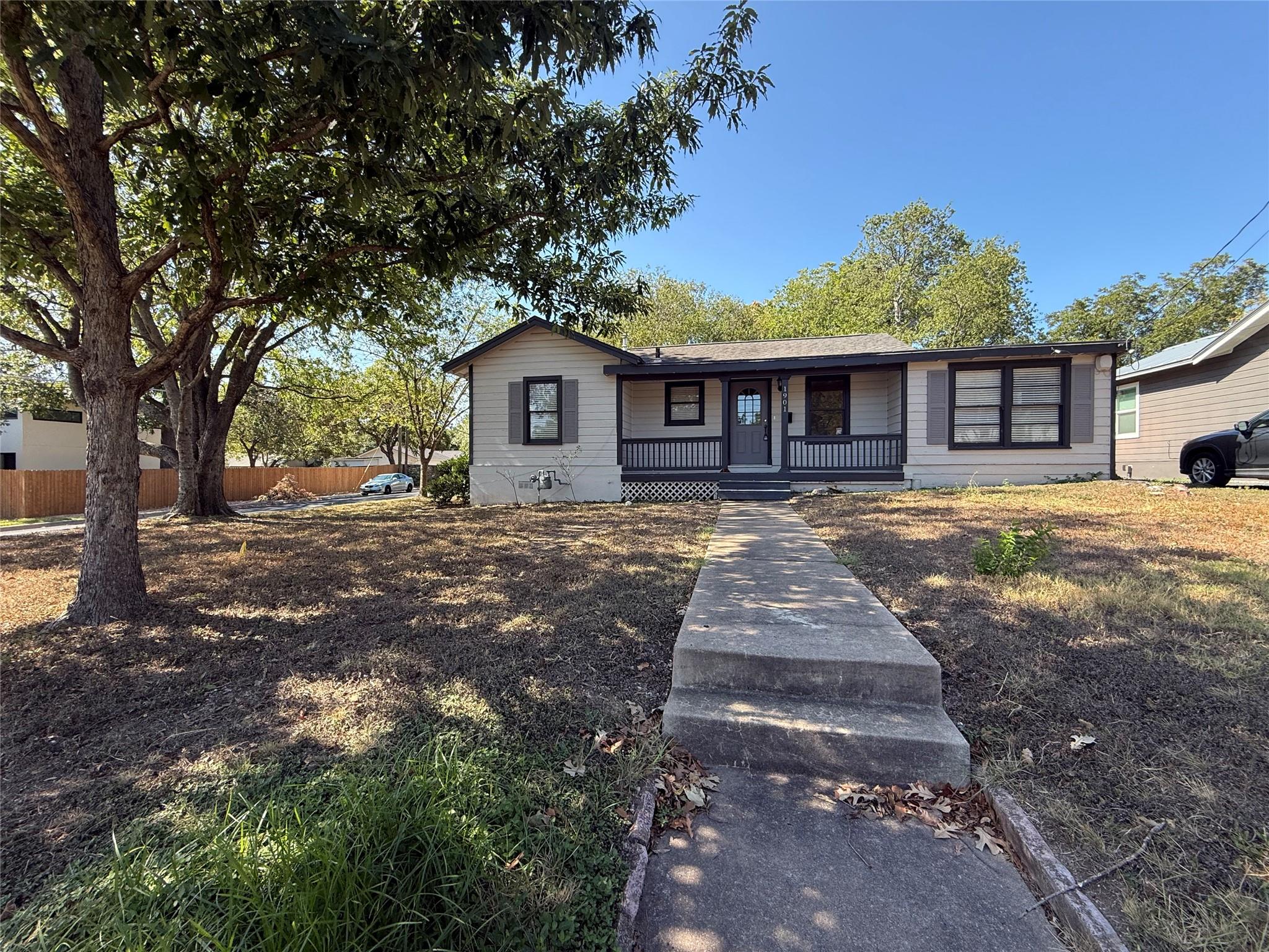 1901 Alguno Rd Property Photo 1