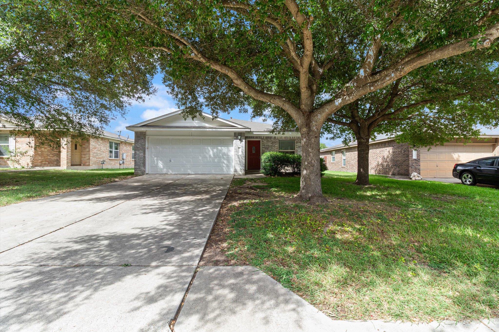 113 San Jacinto DR Property Photo 1