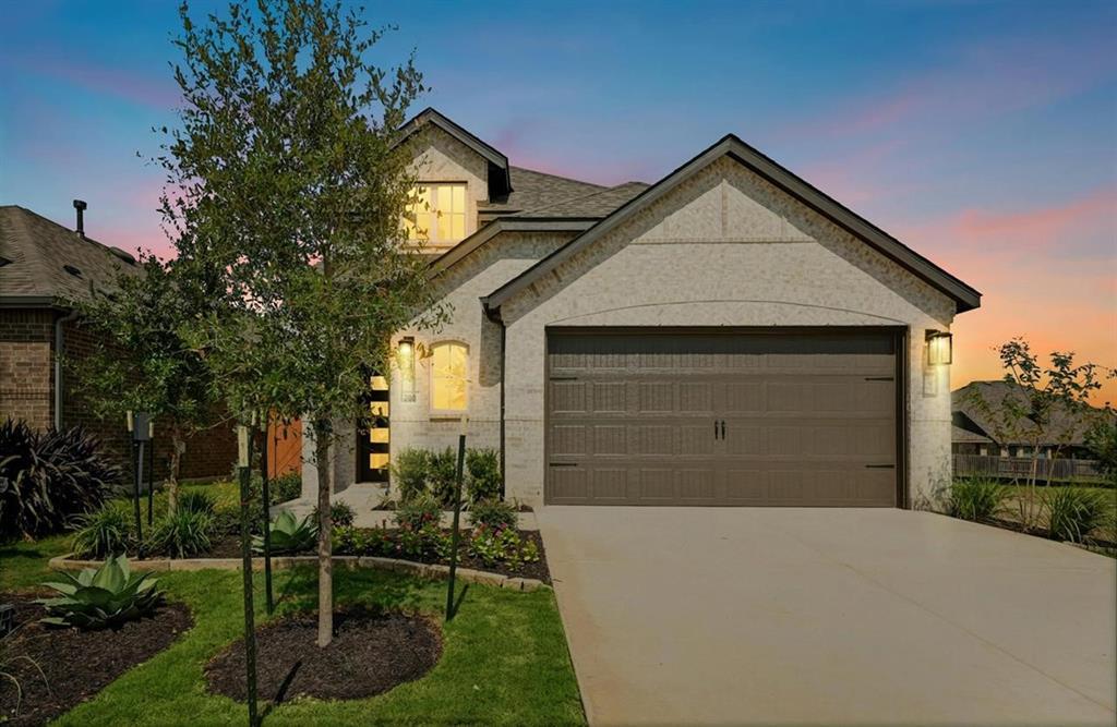 200 Bay Breeze Dr Property Photo 1