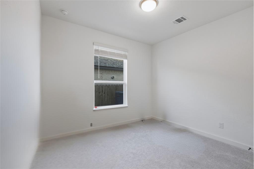200 Bay Breeze Dr Property Photo 7