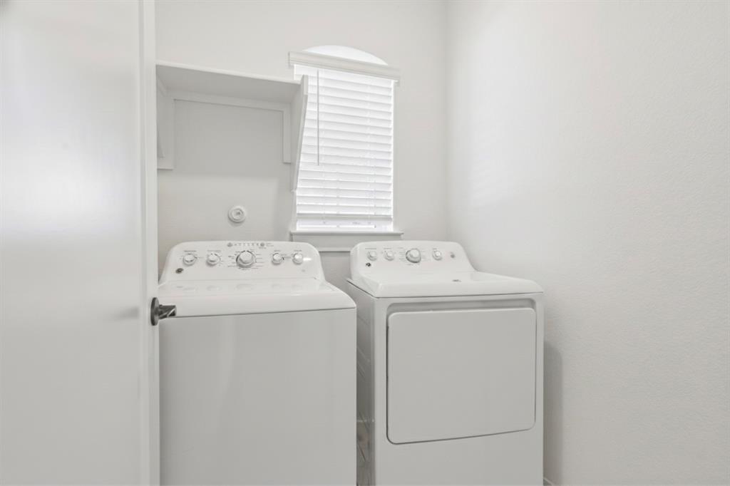 200 Bay Breeze Dr Property Photo 14