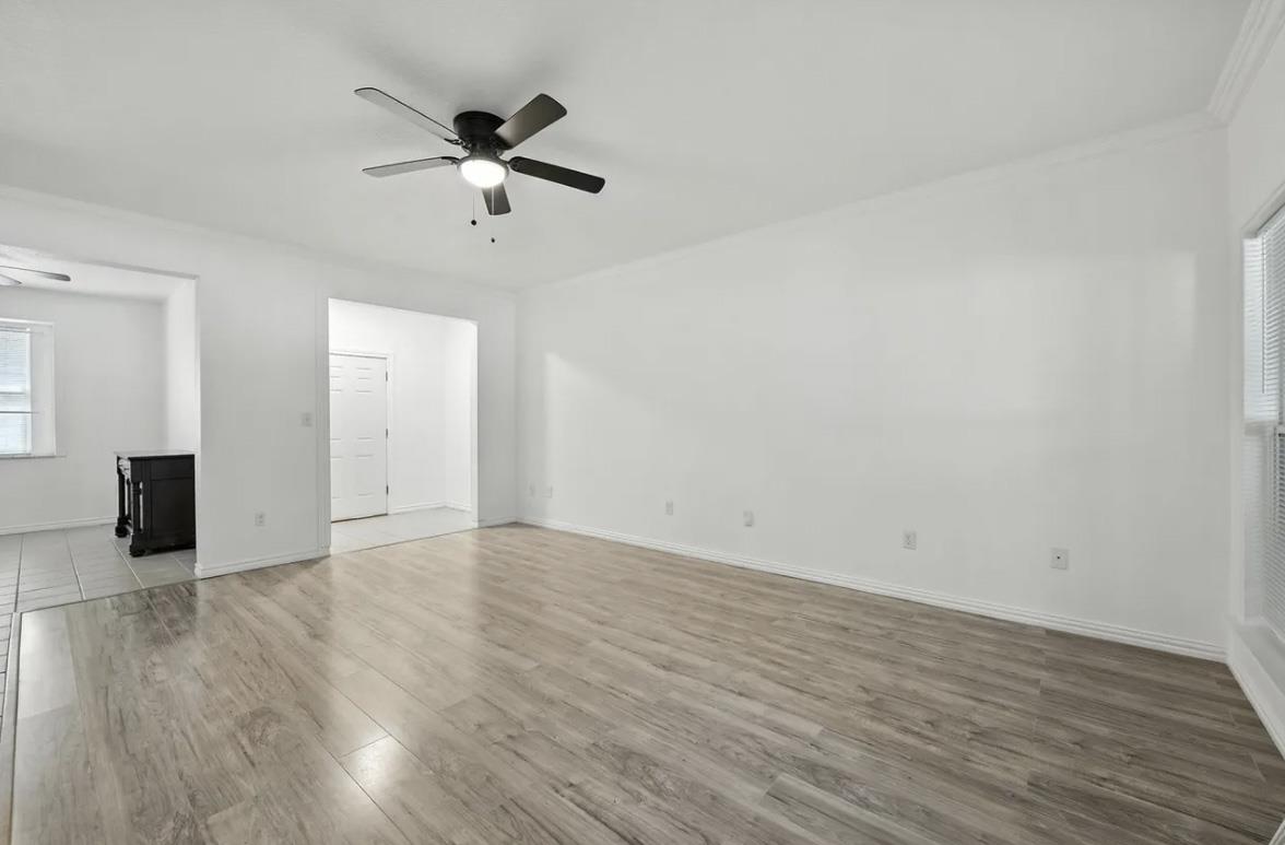 619 Comal Ave Property Photo 6