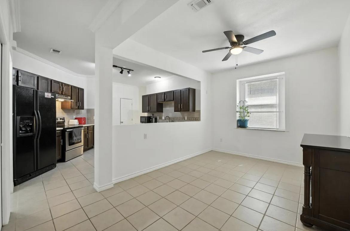 619 Comal Ave Property Photo 10