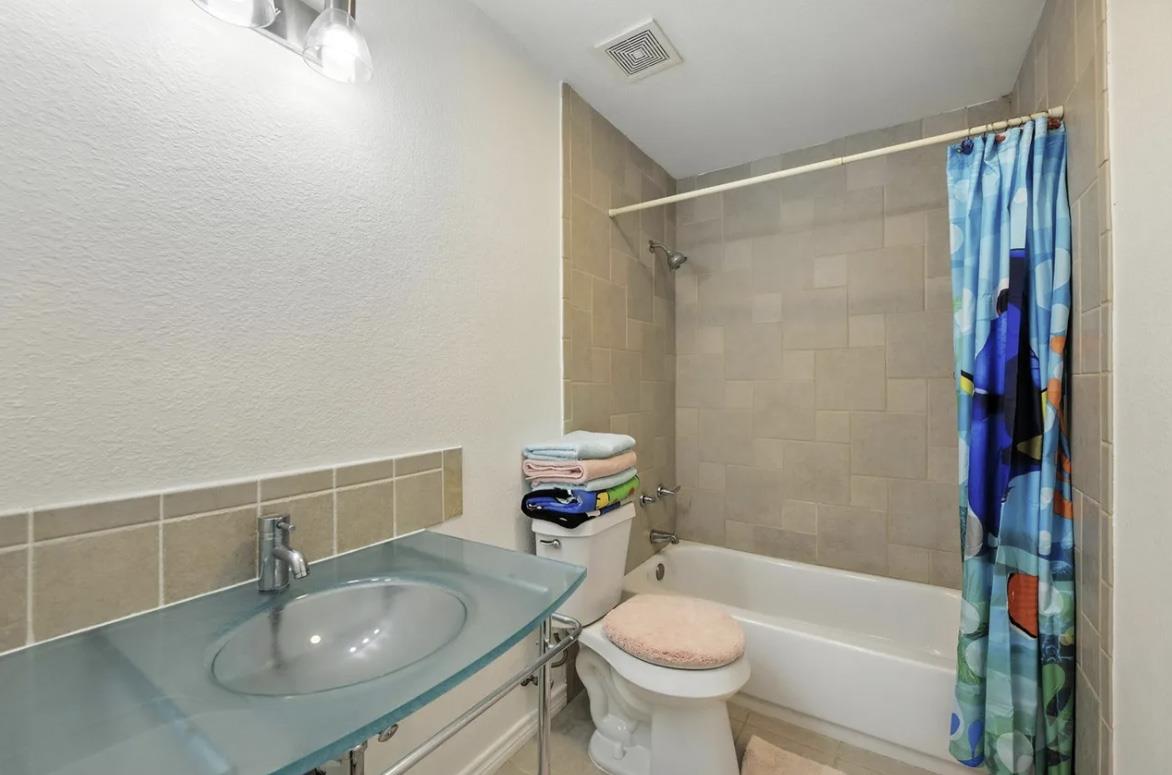 619 Comal Ave Property Photo 18