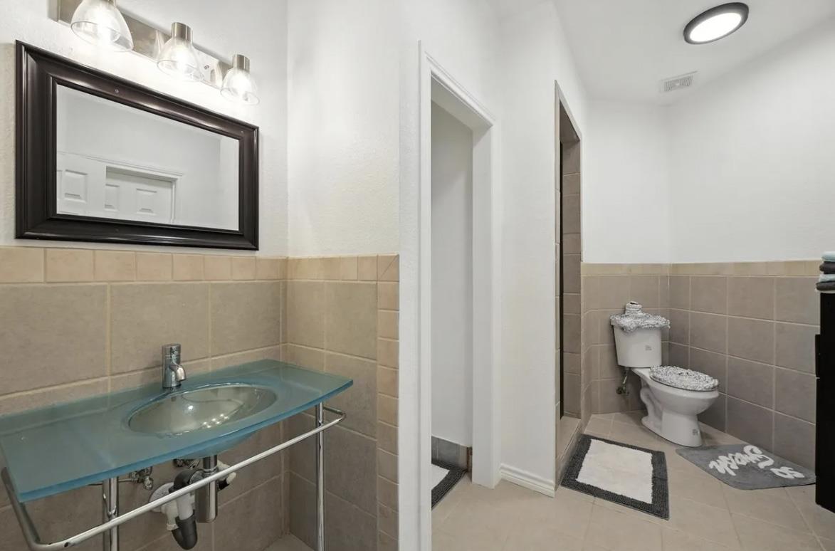 619 Comal Ave Property Photo 23