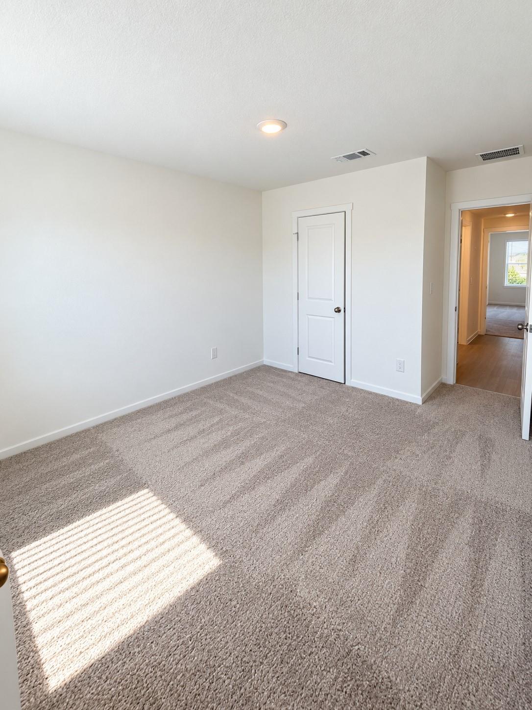 127 Jura Pass Property Photo 3