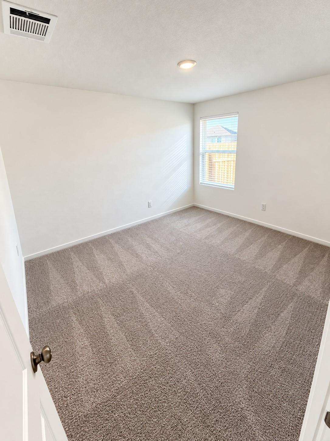 127 Jura Pass Property Photo 8