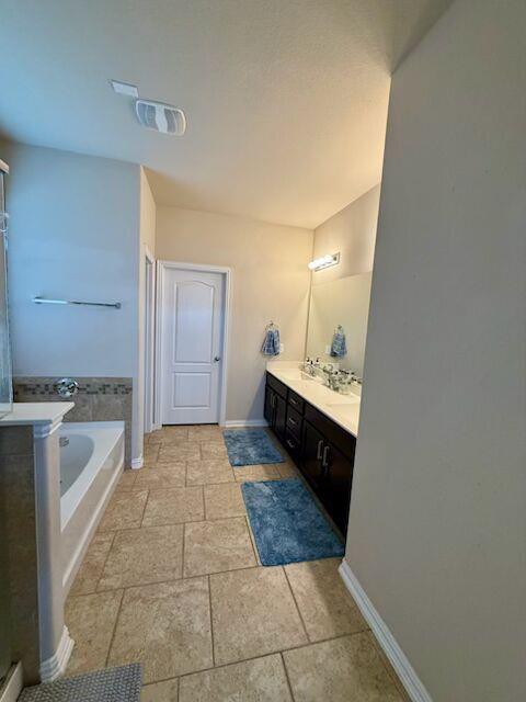 637 Palmilla St Property Photo 18