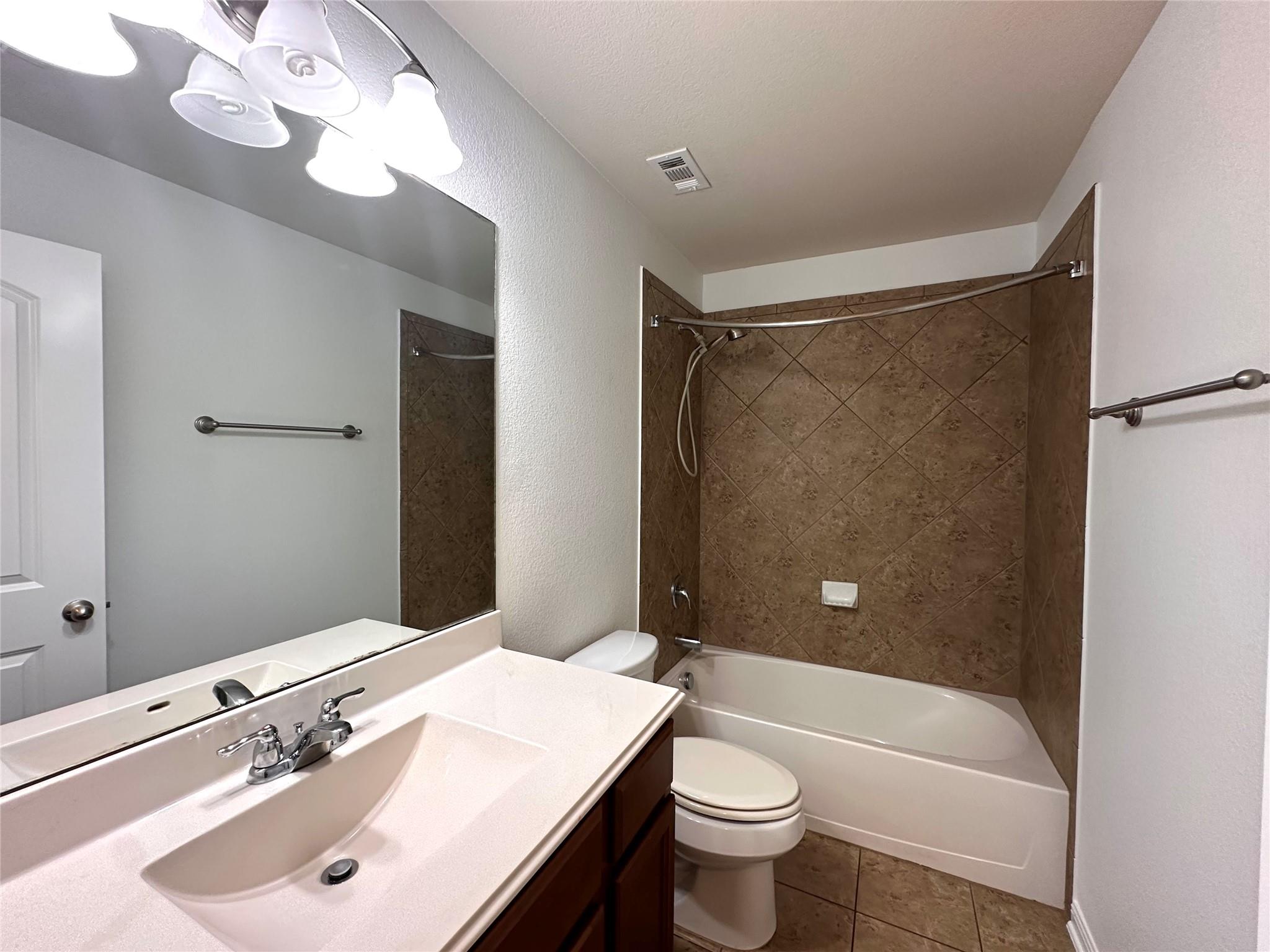 1020 Nevarez None Property Photo 12