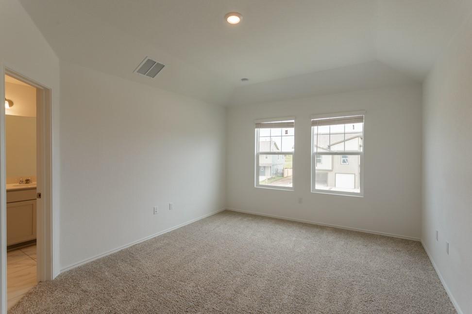 7104 Spotted Leaf Way Property Photo 17
