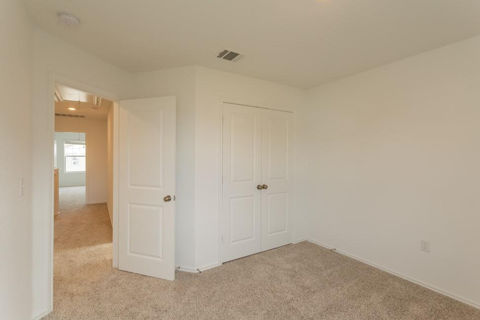7104 Spotted Leaf Way Property Photo 29