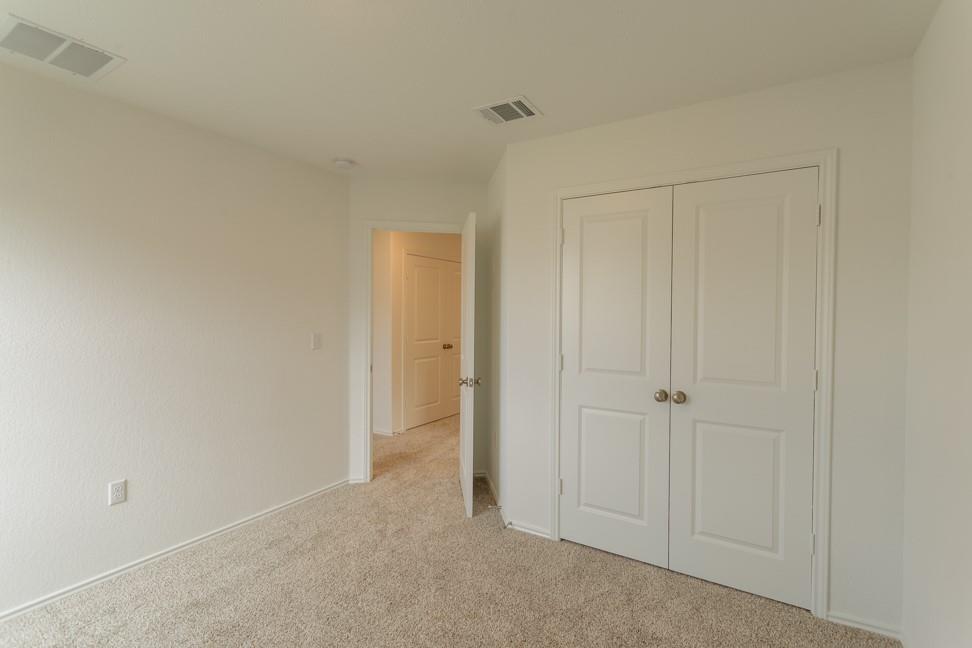 7104 Spotted Leaf Way Property Photo 30