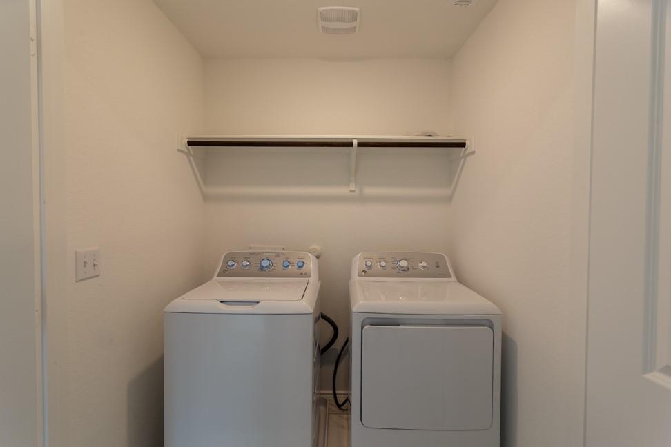 7104 Spotted Leaf Way Property Photo 31