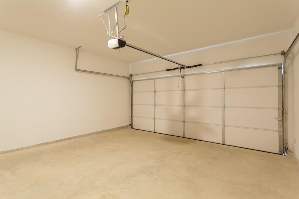 7104 Spotted Leaf Way Property Photo 32