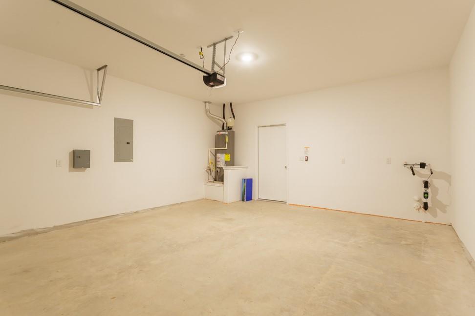 7104 Spotted Leaf Way Property Photo 33