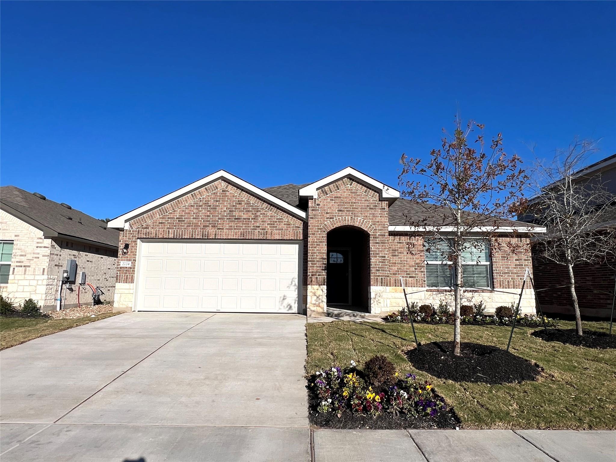 2724 Indian Clover Trl Property Photo 1