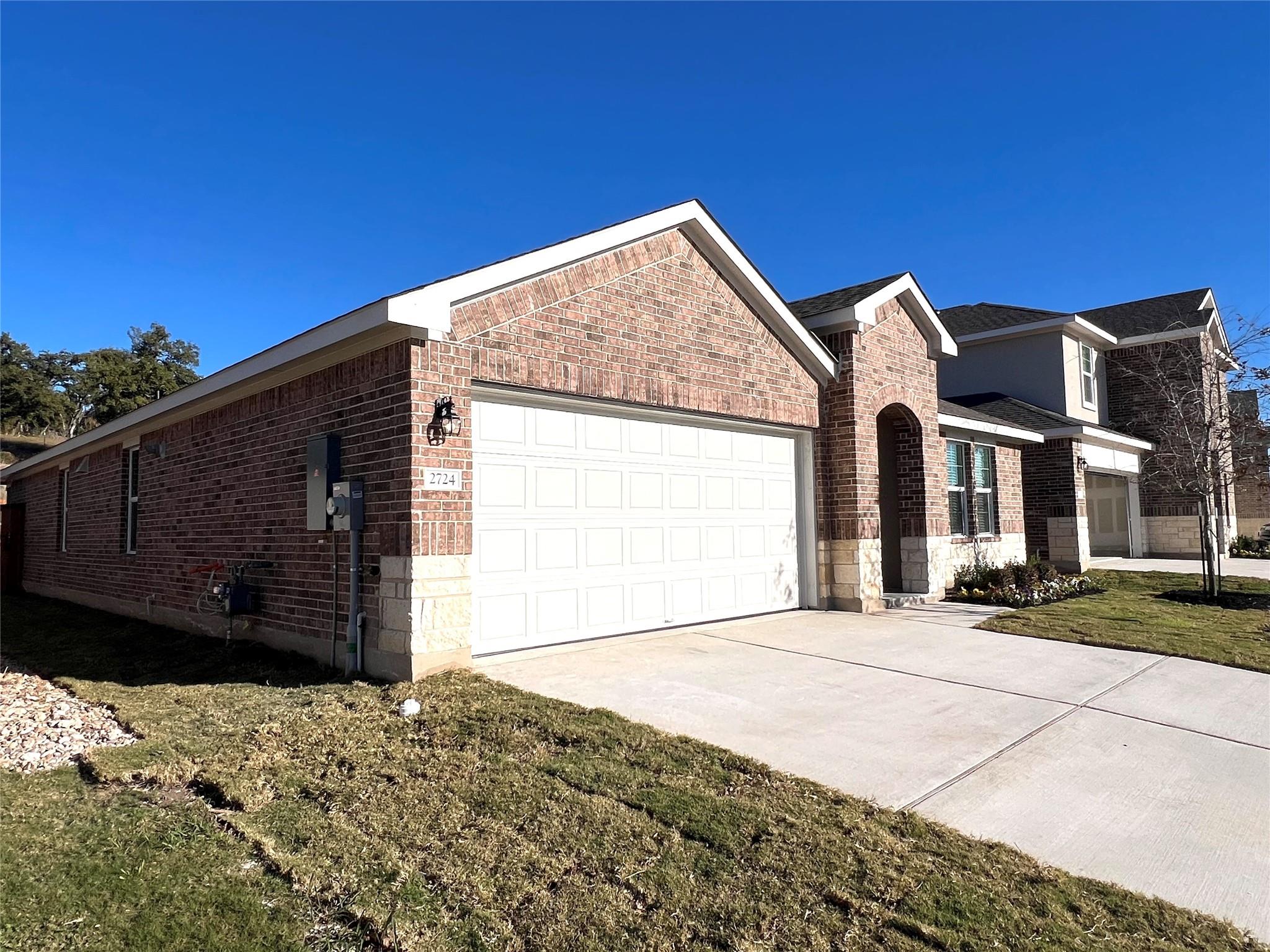 2724 Indian Clover Trl Property Photo 2